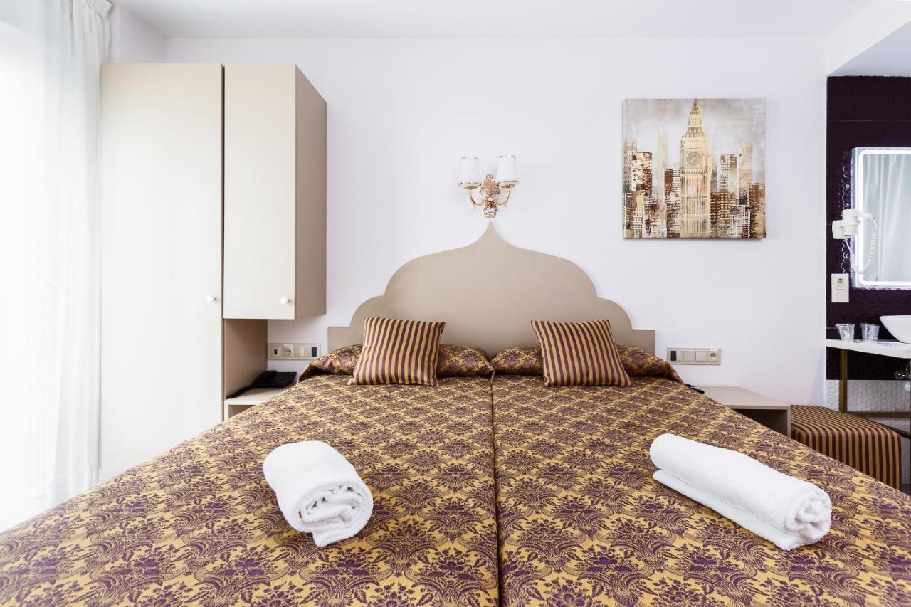 Clopy Rocamar Hotel Benidorm Bagian luar foto