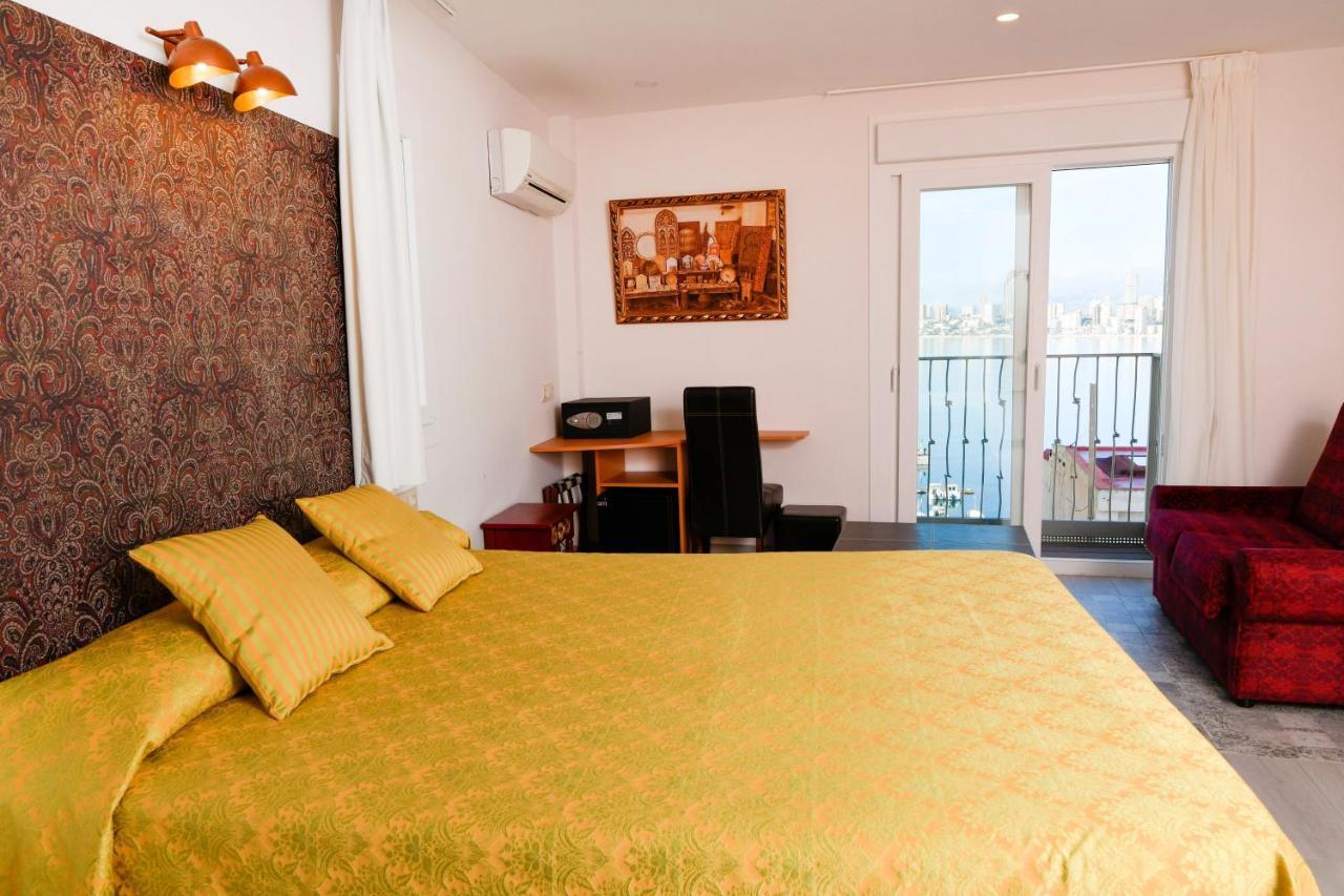 Clopy Rocamar Hotel Benidorm Bagian luar foto