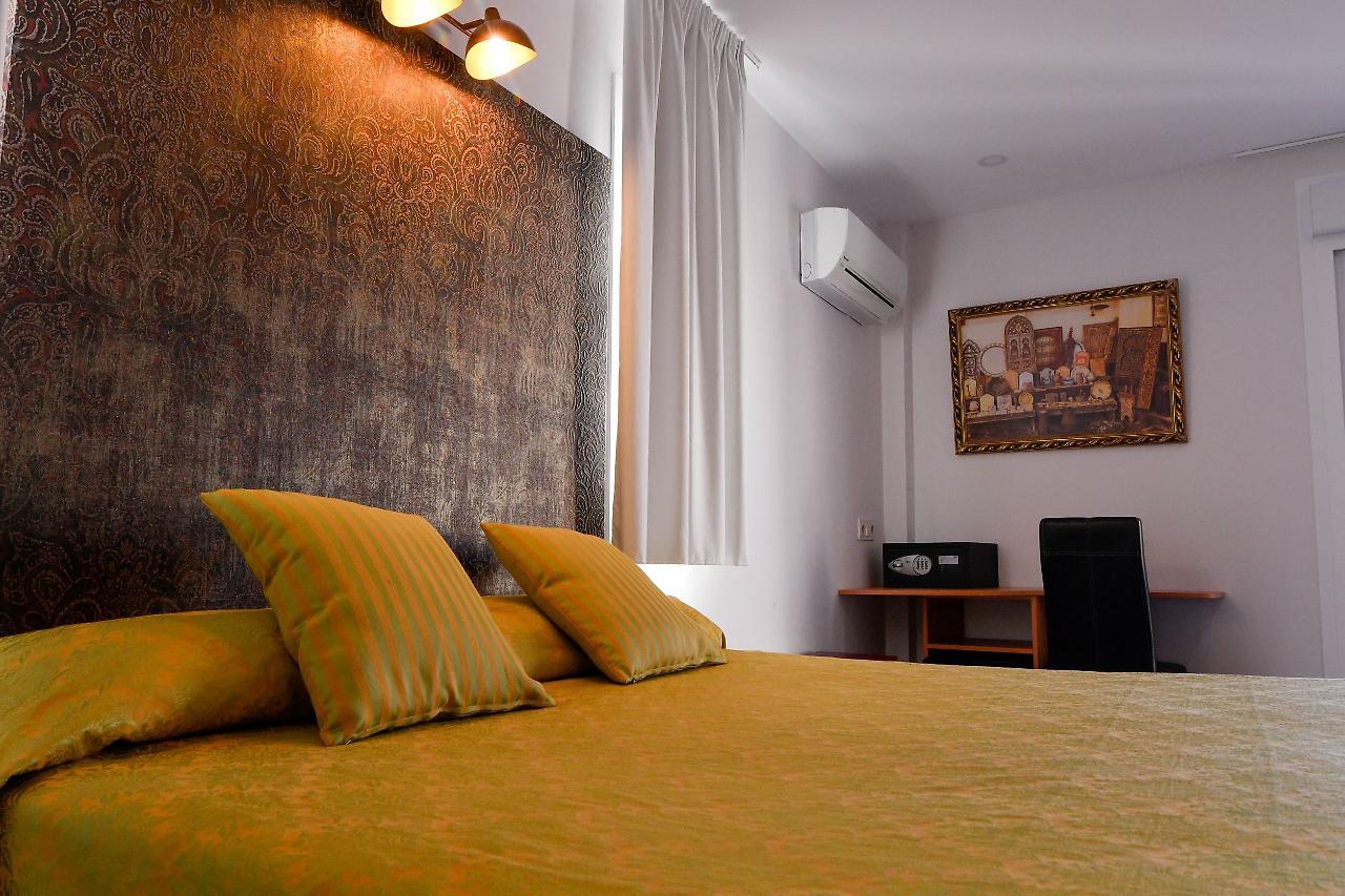 Clopy Rocamar Hotel Benidorm Bagian luar foto